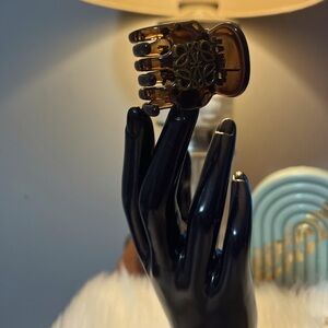 Brown Hair Claw Clip